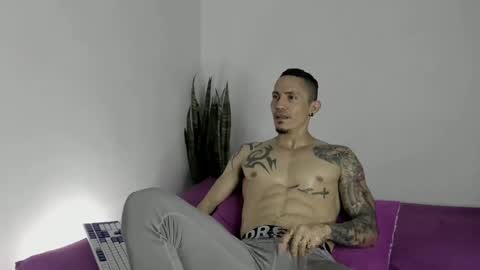 alex_sthorm online show from December 20, 2024, 1:36 am