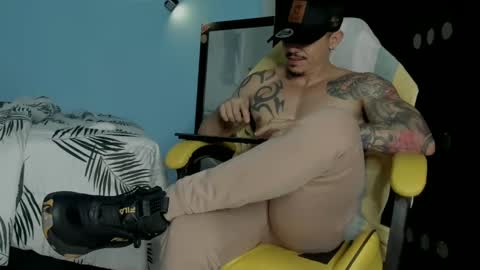 alex_sthorm online show from October 2, 2025, 3:24 am