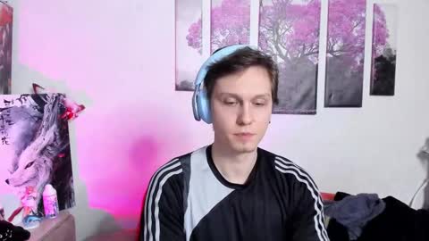 Snapshot of alex_wandhot chatting on March 5, 2025, 1:39 pm Alex WandHot online show from March 5, 2025, 1:39 pm