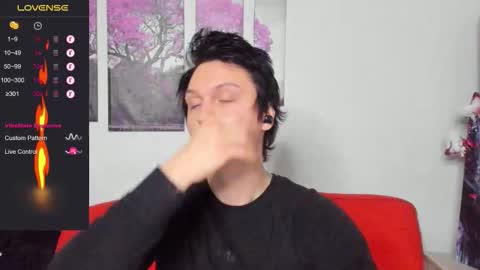 Snapshot of alex_wandhot chatting on December 14, 2025, 4:18 am Alex WandHot online show from December 14, 2025, 4:18 am