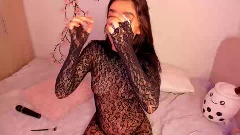 Snapshot of alexa_6908 chatting on November 23, 2025, 9:03 pm alexa online show from November 23, 2025, 9:03 pm