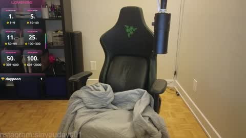 dont be afraid to click social media link its  working  just click on that  online show from November 18, 2025, 12:16 am