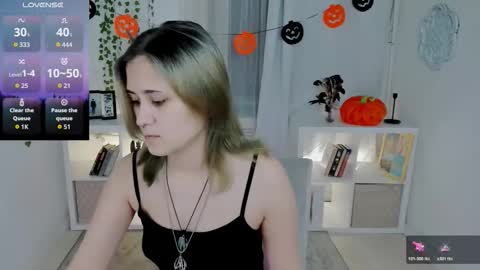 alexa_lexi online show from October 25, 2025, 11:07 am