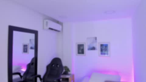 Alexa Millers online show from February 27, 2025, 10:59 am