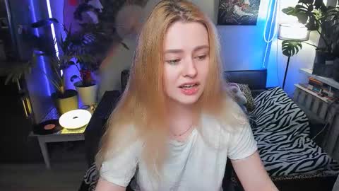 Snapshot of alexa_pirs chatting on December 4, 2025, 9:23 pm alexa_pirs online show from December 4, 2025, 9:23 pm