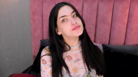 Alexa Thaylor online show from November 15, 2025, 1:18 pm