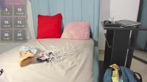 Snapshot of alexafoxy18 chatting on October 26, 2025, 8:20 am ALEXA online show from October 26, 2025, 8:20 am