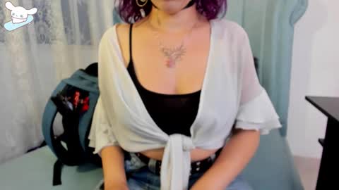 Snapshot of alexafoxy18 chatting on December 4, 2025, 6:55 am ALEXA online show from December 4, 2025, 6:55 am