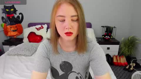 Snapshot of alexaloan chatting on October 28, 2025, 11:14 am alexaloan online show from October 28, 2025, 11:14 am