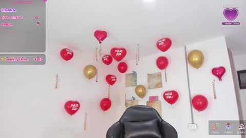 Snapshot of alexalovecastle1 chatting on February 15, 2025, 3:31 am Alexandra Castillo online show from February 15, 2025, 3:31 am