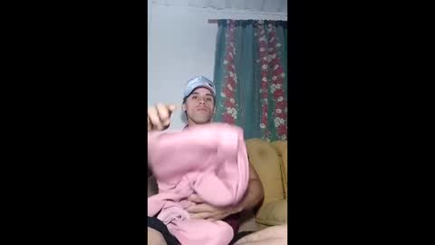 Snapshot of alexander_golden chatting on December 4, 2025, 2:54 am alexander_golden online show from December 4, 2025, 2:54 am