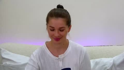 Snapshot of alexandrabloom chatting on October 1, 2025, 7:53 pm AlexandraBloom online show from October 1, 2025, 7:53 pm