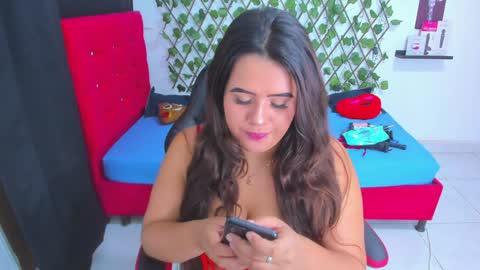 Snapshot of alexandramaravilla chatting on January 8, 2025, 12:28 am ALEXANDRA online show from January 8, 2025, 12:28 am