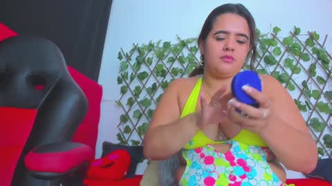 Snapshot of alexandramaravilla chatting on January 11, 2025, 10:51 am ALEXANDRA online show from January 11, 2025, 10:51 am