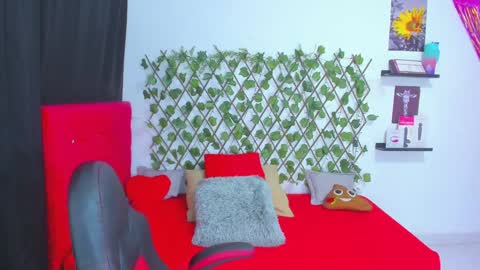 Snapshot of alexandramaravilla chatting on January 15, 2025, 3:22 am ALEXANDRA online show from January 15, 2025, 3:22 am