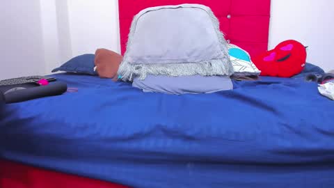 Snapshot of alexandramaravilla chatting on March 9, 2025, 9:35 am ALEXANDRA online show from March 9, 2025, 9:35 am