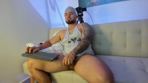 Snapshot of alexandro_king chatting on January 21, 2025, 1:18 am ALEX online show from January 21, 2025, 1:18 am