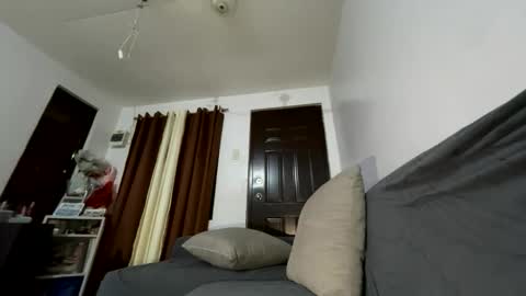 adrianagreyson online show from November 21, 2025, 4:16 pm