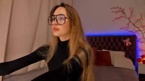 Snapshot of alexawilds chatting on November 2, 2025, 6:16 am AlexaWilds online show from November 2, 2025, 6:16 am