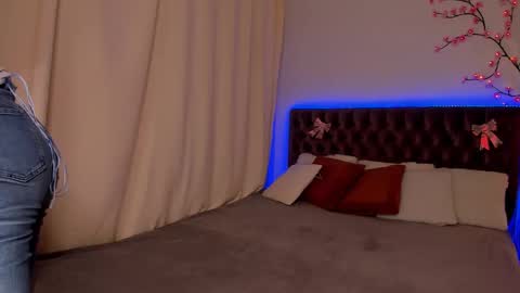 Snapshot of alexawilds chatting on November 15, 2025, 6:55 am AlexaWilds online show from November 15, 2025, 6:55 am