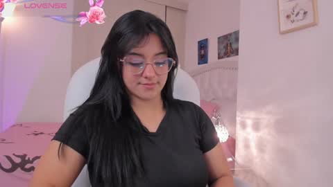 lexandra  online show from December 13, 2024, 11:23 am