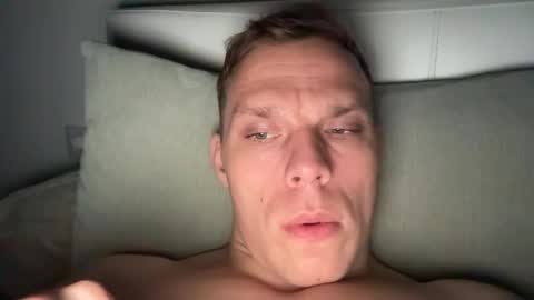 alexfit96 online show from November 4, 2025, 11:37 pm