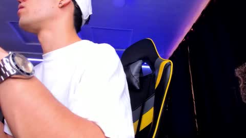 alexgiraldo__ online show from September 21, 2025, 1:46 pm