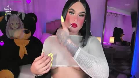  alexia mattel  online show from November 2, 2025, 9:17 pm