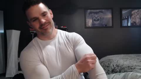 Snapshot of alexiarain chatting on February 19, 2025, 4:22 pm Alex online show from February 19, 2025, 4:22 pm