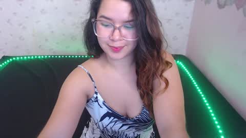 Snapshot of alexiarestrepo chatting on January 10, 2025, 6:06 pm Alexia online show from January 10, 2025, 6:06 pm
