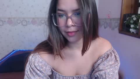 Snapshot of alexiarestrepo chatting on January 13, 2025, 3:04 pm Alexia online show from January 13, 2025, 3:04 pm