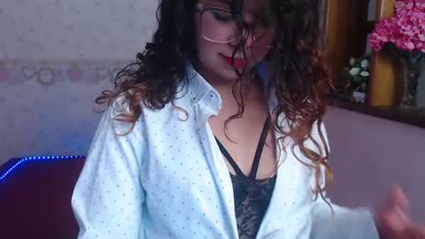 Snapshot of alexiarestrepo chatting on February 28, 2025, 11:58 am Alexia online show from February 28, 2025, 11:58 am