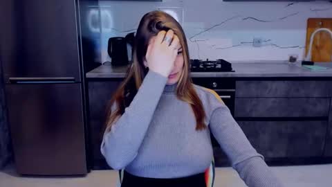 Alexia online show from February 26, 2025, 4:14 pm