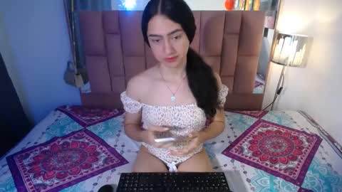 -- ALEXIS -- online show from September 24, 2025, 1:53 am