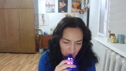 AlexisMillers online show from October 22, 2025, 4:57 am