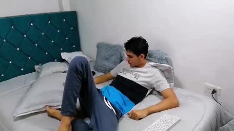 Alexis online show from February 1, 2025, 1:09 pm