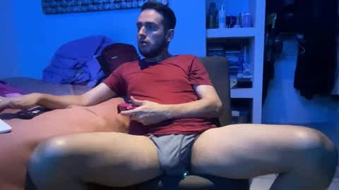 alexitho35 online show from November 20, 2025, 8:14 am