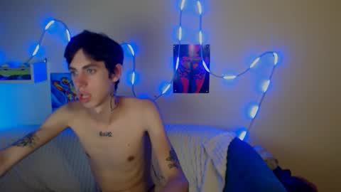 alexnaughty14 online show from October 6, 2025, 3:42 pm