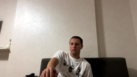 Snapshot of alexs_bugatti chatting on October 25, 2025, 7:08 pm Alex online show from October 25, 2025, 7:08 pm