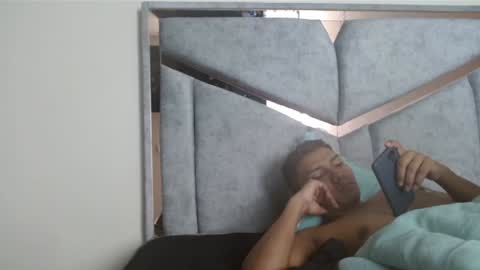 alex y luisa online show from January 20, 2025, 2:46 pm