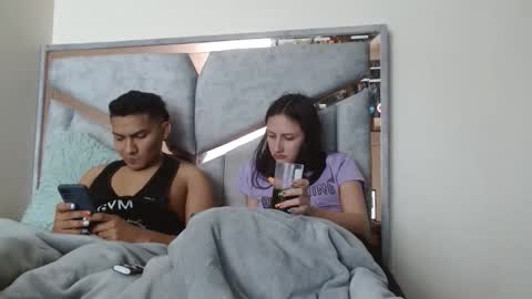 alex y luisa online show from September 26, 2025, 3:49 pm