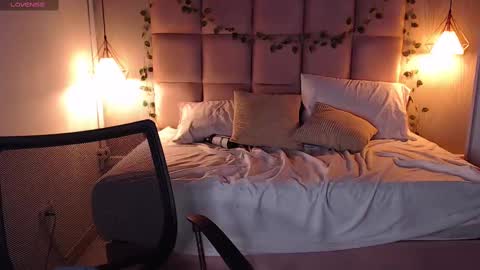 Alexxa curvy online show from February 15, 2025, 4:03 am