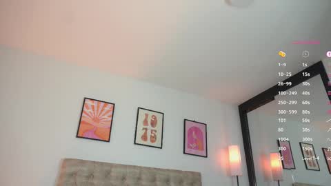 Snapshot of alexxa_dz chatting on February 13, 2025, 1:50 am online show from February 13, 2025, 1:50 am