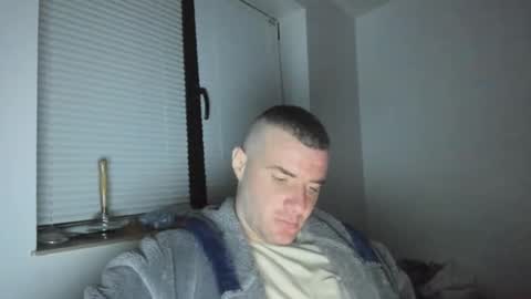 alfiesolomons87 online show from March 11, 2025, 7:36 pm