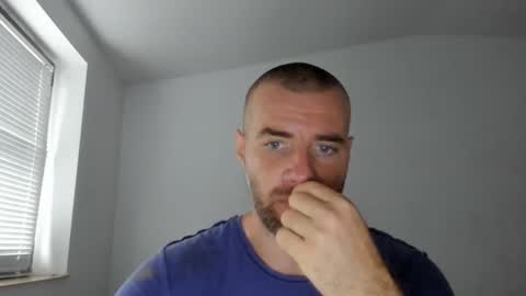 alfiesolomons87 online show from October 9, 2025, 8:56 am