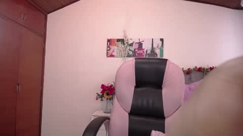 Snapshot of alheli_16 chatting on January 15, 2025, 1:52 pm Alheli online show from January 15, 2025, 1:52 pm