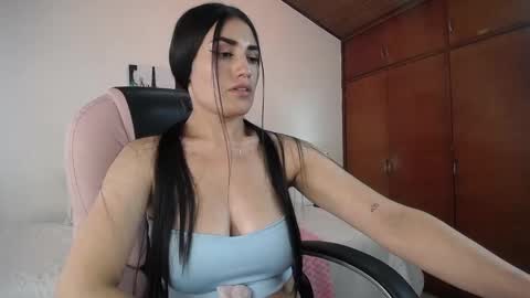 Snapshot of alheli_16 chatting on February 25, 2025, 6:09 pm Alheli online show from February 25, 2025, 6:09 pm