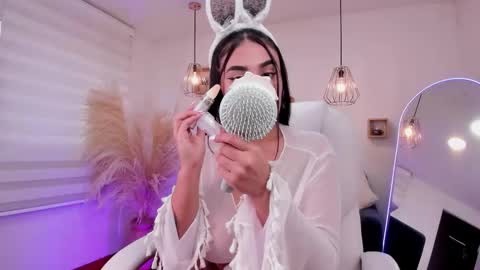 Snapshot of alheli_16 chatting on November 1, 2025, 12:51 pm Alheli online show from November 1, 2025, 12:51 pm