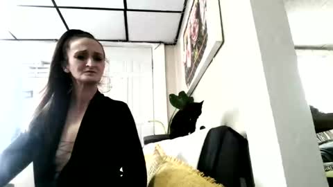 Snapshot of ali_tayler chatting on December 3, 2025, 4:16 pm ali_tayler online show from December 3, 2025, 4:16 pm