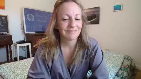 Alice online show from September 17, 2025, 7:43 am